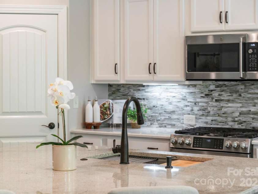 320 Broadleaf Drive, Denver, NC 28037.  MLS# CAR4293633, YatesRealty ID 33589. 