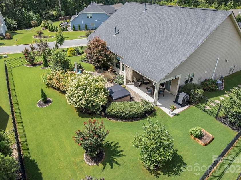 320 Broadleaf Drive, Denver, NC 28037.  MLS# CAR4293633, YatesRealty ID 33589. 