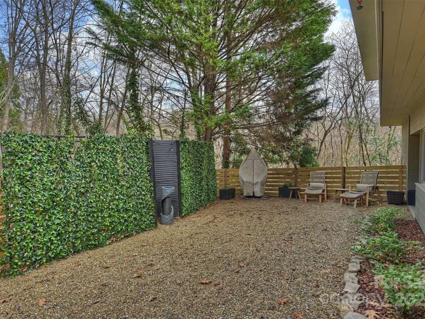 6366 Sharon Hills Road, Charlotte, NC 28210.  MLS# CAR4228866, YatesRealty ID 3359. Backyard