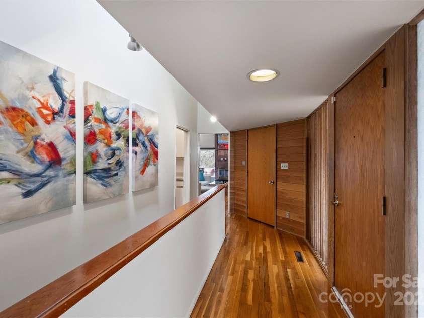 6366 Sharon Hills Road, Charlotte, NC 28210.  MLS# CAR4228866, YatesRealty ID 3359. Foyer leading to living room