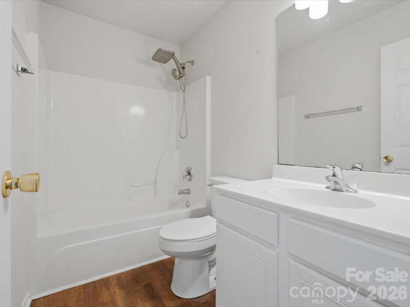 4011 Abbotsbury Drive, Fort Mill, SC 29707.  MLS# CAR4397234, YatesRealty ID 33590. 