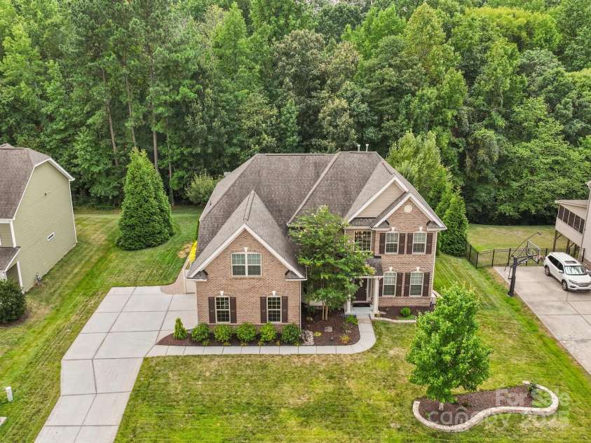 9639 Estridge Lane, Concord, NC 28027.  MLS# CAR4285957, YatesRealty ID 33590. 
