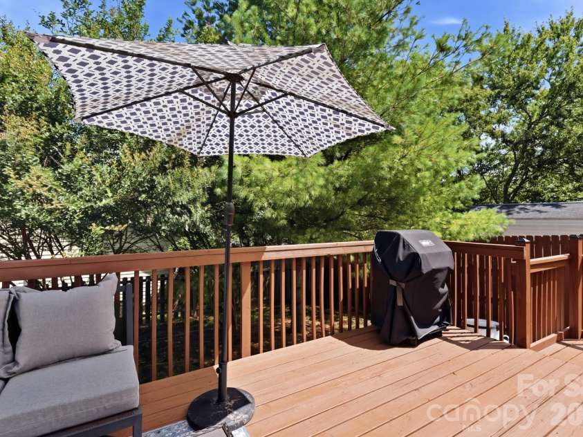 13 Triple H Drive, Asheville, NC 28806.  MLS# CAR4396514, YatesRealty ID 33591. Enjoy Beautiful Summer Days