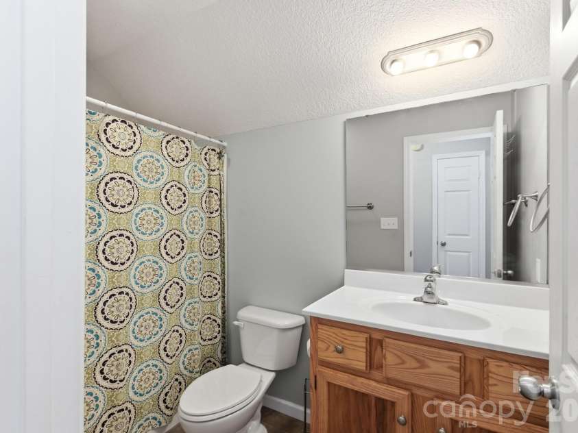 13 Triple H Drive, Asheville, NC 28806.  MLS# CAR4396514, YatesRealty ID 33591. Full Bath Upstairs