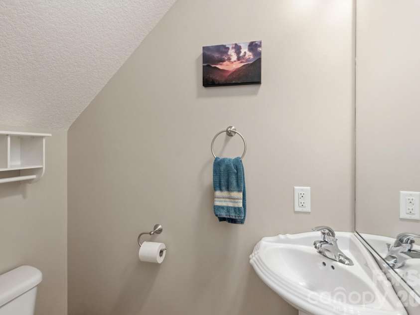 13 Triple H Drive, Asheville, NC 28806.  MLS# CAR4396514, YatesRealty ID 33591. Powder Room On Main Level