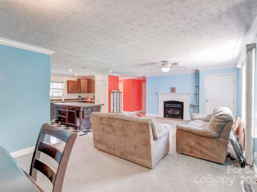 137 Pottery Terrace Trail, Flat Rock, NC 28731.  MLS# CAR4293348, YatesRealty ID 33592. 