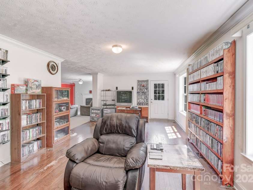 137 Pottery Terrace Trail, Flat Rock, NC 28731.  MLS# CAR4293348, YatesRealty ID 33592. 