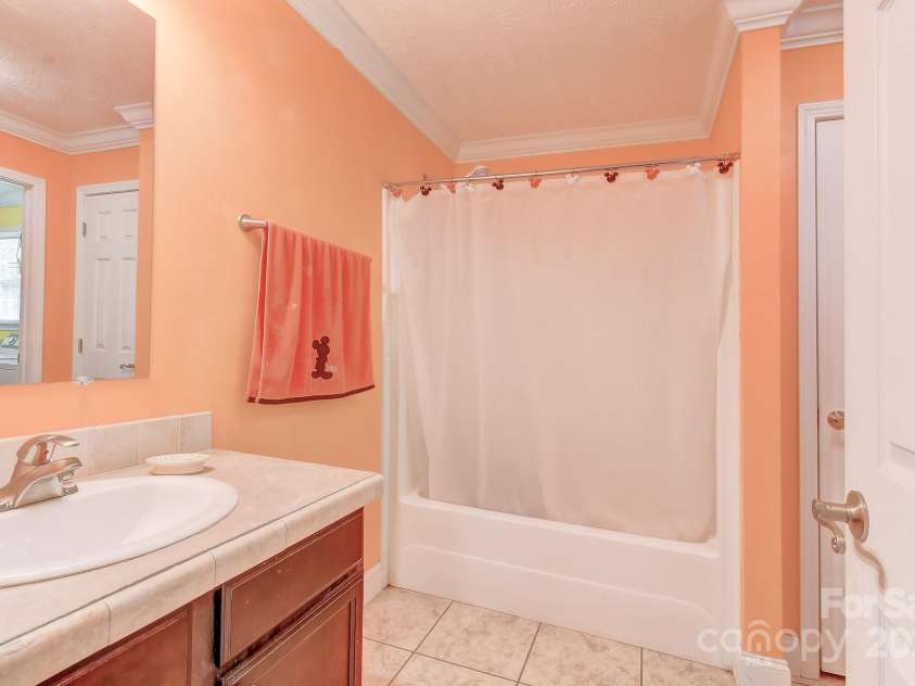 137 Pottery Terrace Trail, Flat Rock, NC 28731.  MLS# CAR4293348, YatesRealty ID 33592. 