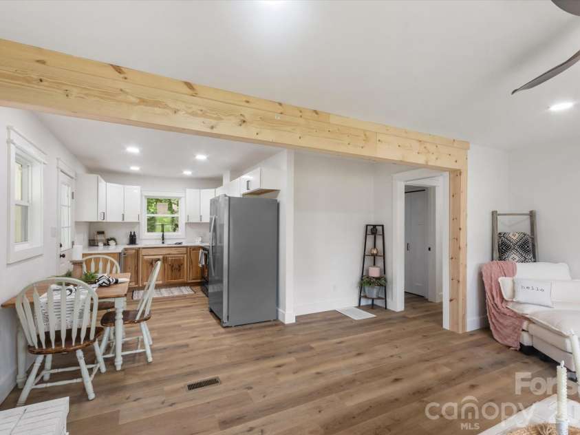550 Arrowhead Trail, Marion, NC 28752.  MLS# CAR4396200, YatesRealty ID 33593. 