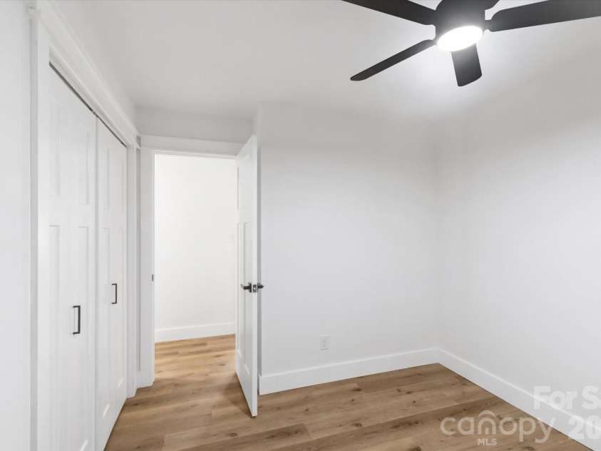 550 Arrowhead Trail, Marion, NC 28752.  MLS# CAR4396200, YatesRealty ID 33593. 