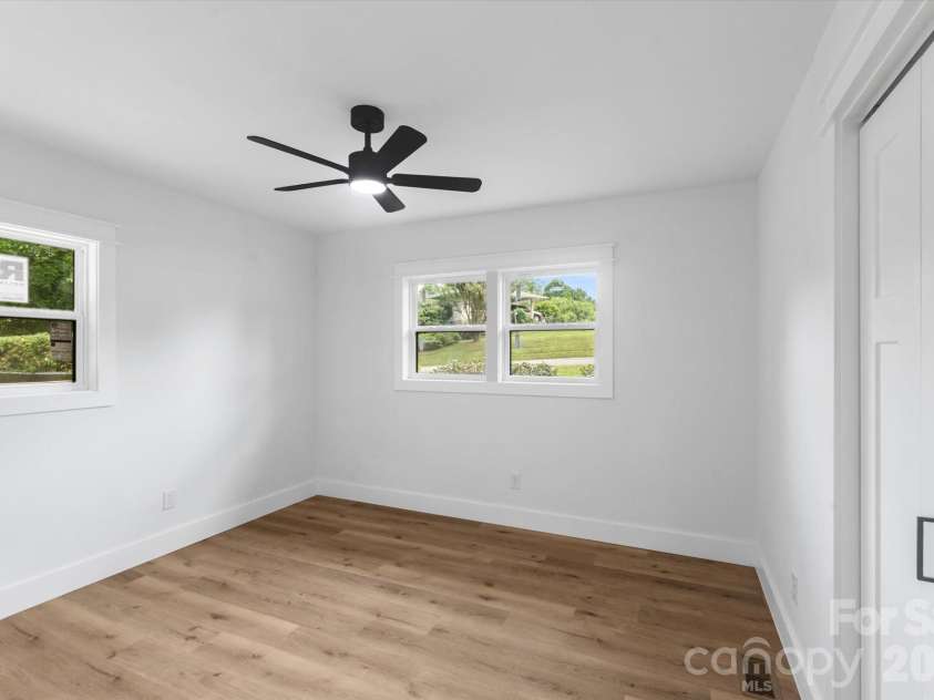 550 Arrowhead Trail, Marion, NC 28752.  MLS# CAR4396200, YatesRealty ID 33593. 