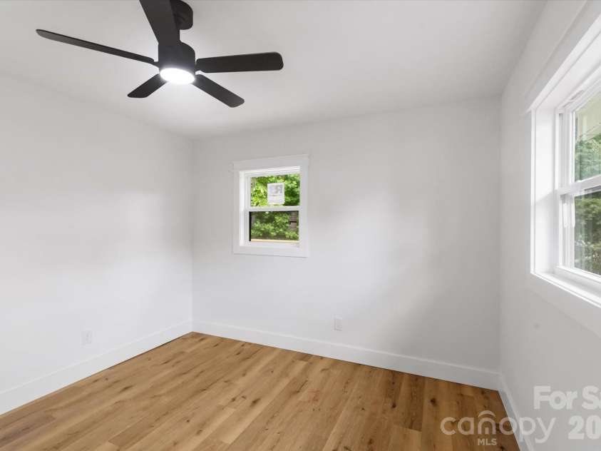 550 Arrowhead Trail, Marion, NC 28752.  MLS# CAR4396200, YatesRealty ID 33593. 