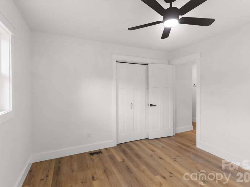 550 Arrowhead Trail, Marion, NC 28752.  MLS# CAR4396200, YatesRealty ID 33593. 