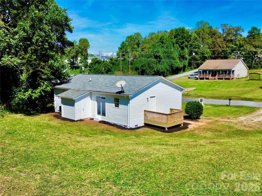 2130 Haven Circle, Lenoir, NC 28645.  MLS# CAR4426483, YatesRealty ID 33594. 