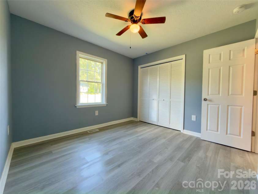2130 Haven Circle, Lenoir, NC 28645.  MLS# CAR4426483, YatesRealty ID 33594. 