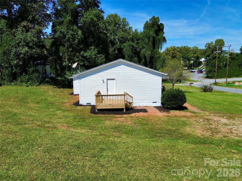 2130 Haven Circle, Lenoir, NC 28645.  MLS# CAR4426483, YatesRealty ID 33594. 