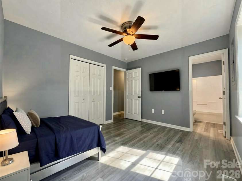 2130 Haven Circle, Lenoir, NC 28645.  MLS# CAR4426483, YatesRealty ID 33594. 