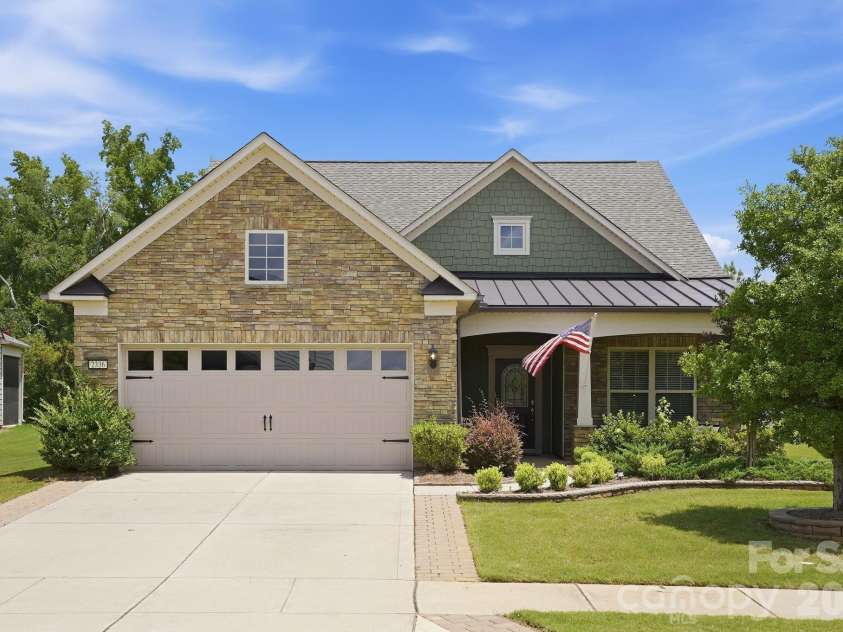 2336 Delaney Drive, Fort Mill, SC 29715.  MLS# CAR4390097, YatesRealty ID 33595. Front of home