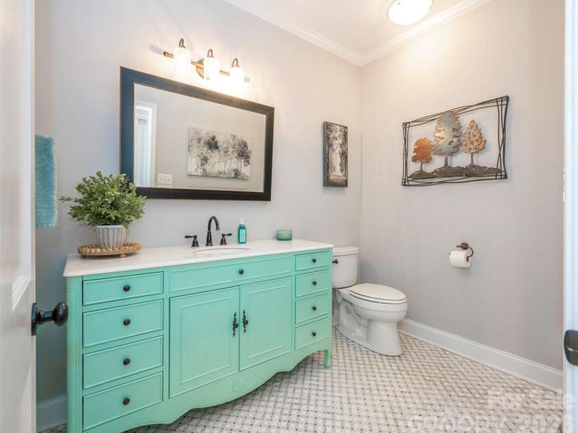 15916 Northstone Drive, Huntersville, NC 28078.  MLS# CAR4395989, YatesRealty ID 33596. 