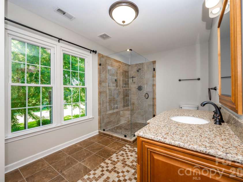 15916 Northstone Drive, Huntersville, NC 28078.  MLS# CAR4395989, YatesRealty ID 33596. 
