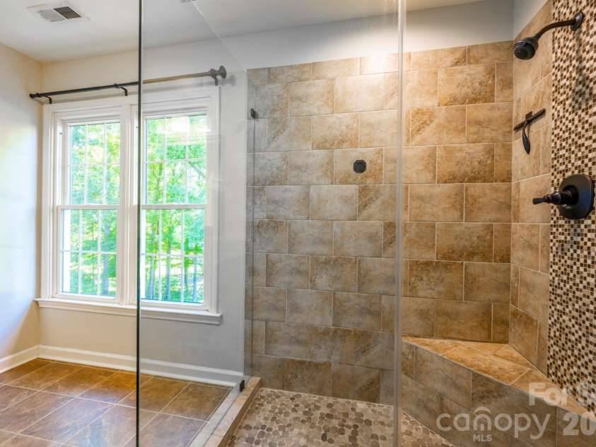15916 Northstone Drive, Huntersville, NC 28078.  MLS# CAR4395989, YatesRealty ID 33596. 