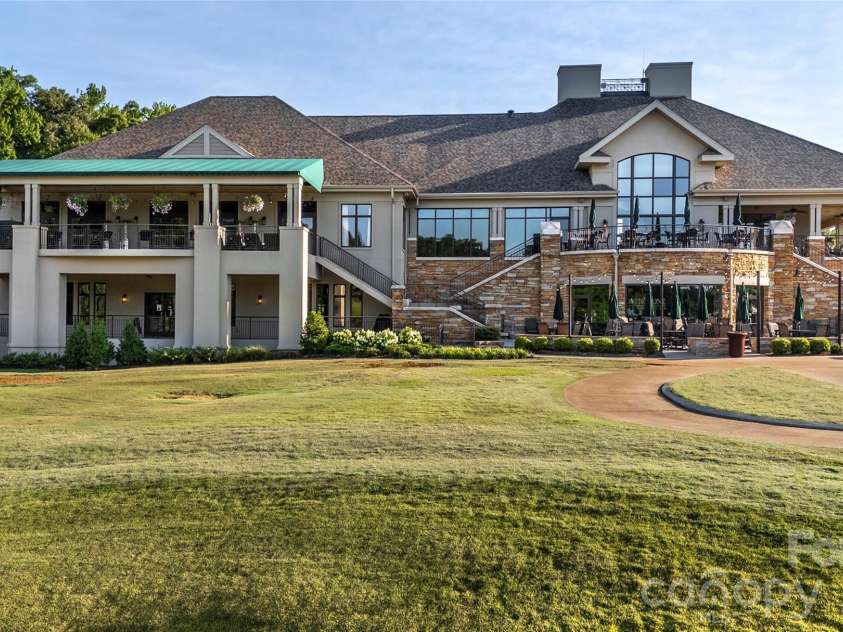 15916 Northstone Drive, Huntersville, NC 28078.  MLS# CAR4395989, YatesRealty ID 33596. 