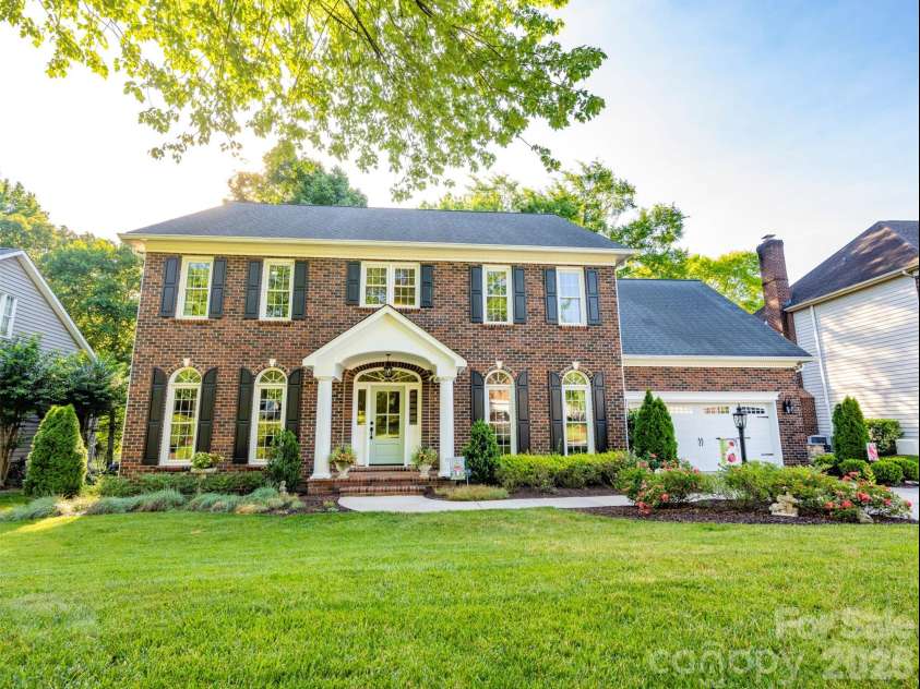15916 Northstone Drive, Huntersville, NC 28078.  MLS# CAR4395989, YatesRealty ID 33596. 
