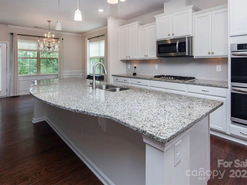 524 Ernst Point, Mount Holly, NC 28120.  MLS# CAR4290417, YatesRealty ID 33597. 