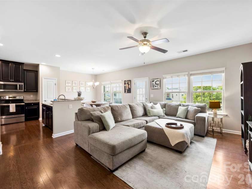 3216 Morgan Clark Road, Charlotte, NC 28208.  MLS# CAR4393148, YatesRealty ID 33598. 