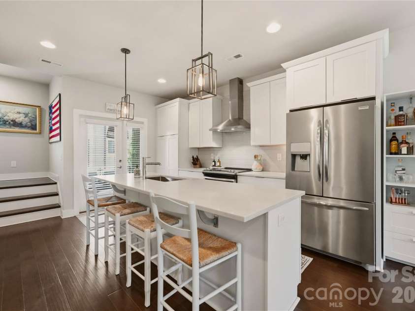 1747 Cannon View Lane, Charlotte, NC 28208.  MLS# CAR4389872, YatesRealty ID 33599. 
