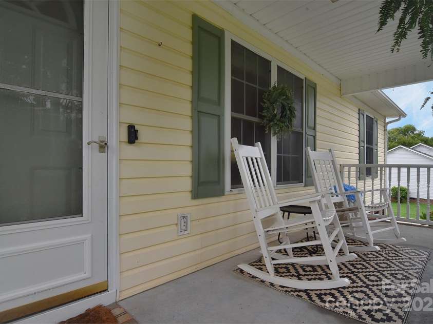 418 Pigeon Lane, York, SC 29745.  MLS# CAR4291634, YatesRealty ID 33599. 