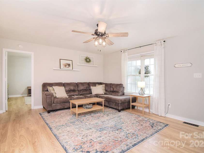 418 Pigeon Lane, York, SC 29745.  MLS# CAR4291634, YatesRealty ID 33599. 