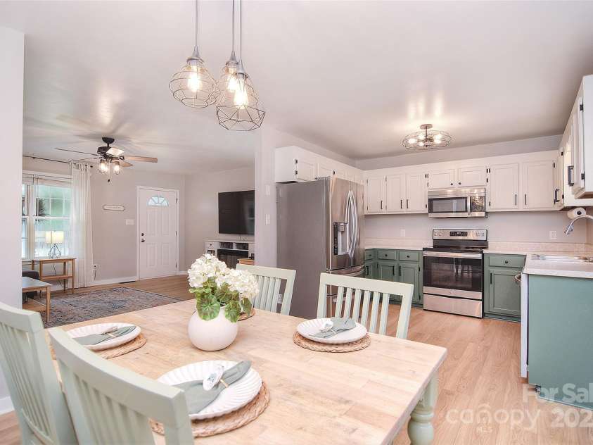 418 Pigeon Lane, York, SC 29745.  MLS# CAR4291634, YatesRealty ID 33599. 