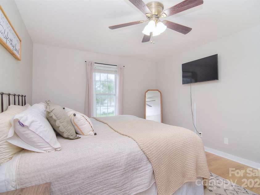 418 Pigeon Lane, York, SC 29745.  MLS# CAR4291634, YatesRealty ID 33599. 