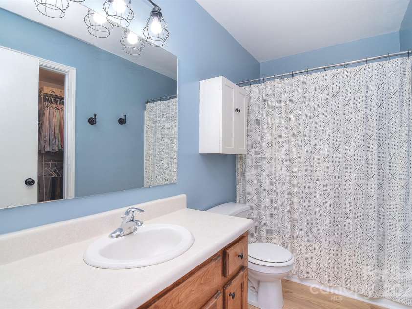 418 Pigeon Lane, York, SC 29745.  MLS# CAR4291634, YatesRealty ID 33599. 