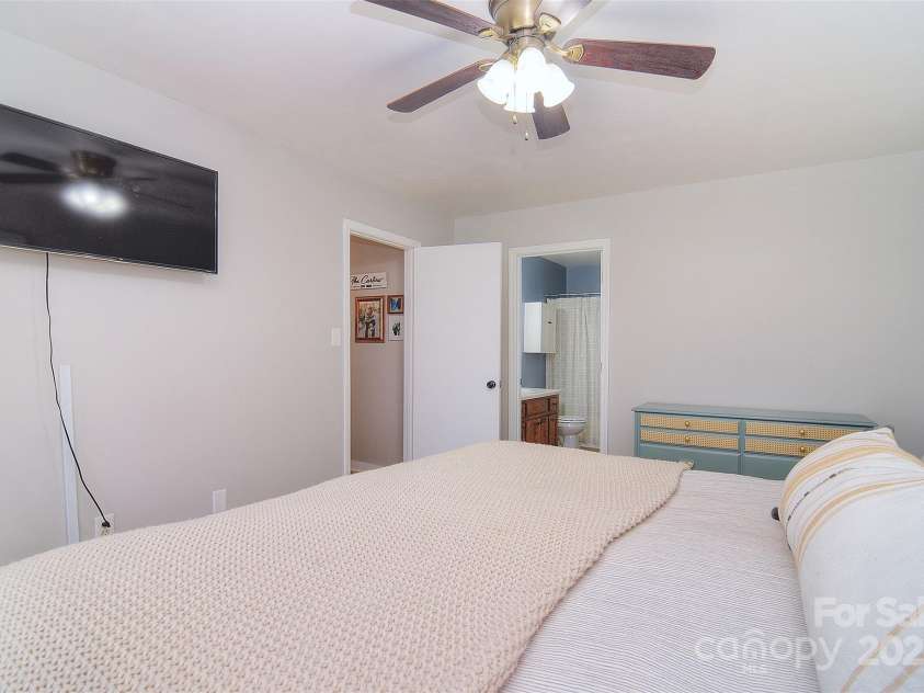 418 Pigeon Lane, York, SC 29745.  MLS# CAR4291634, YatesRealty ID 33599. 