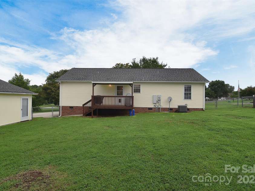 418 Pigeon Lane, York, SC 29745.  MLS# CAR4291634, YatesRealty ID 33599. 