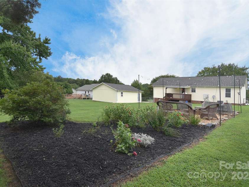 418 Pigeon Lane, York, SC 29745.  MLS# CAR4291634, YatesRealty ID 33599. 