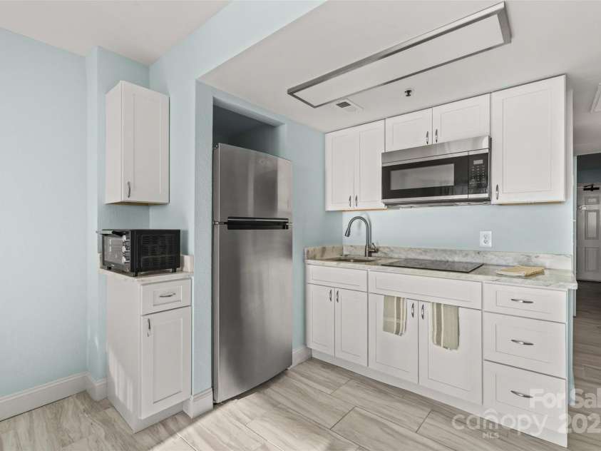 2310 Ocean Boulevard, Myrtle Beach, SC 29577.  MLS# CAR4321640, YatesRealty ID 336. 