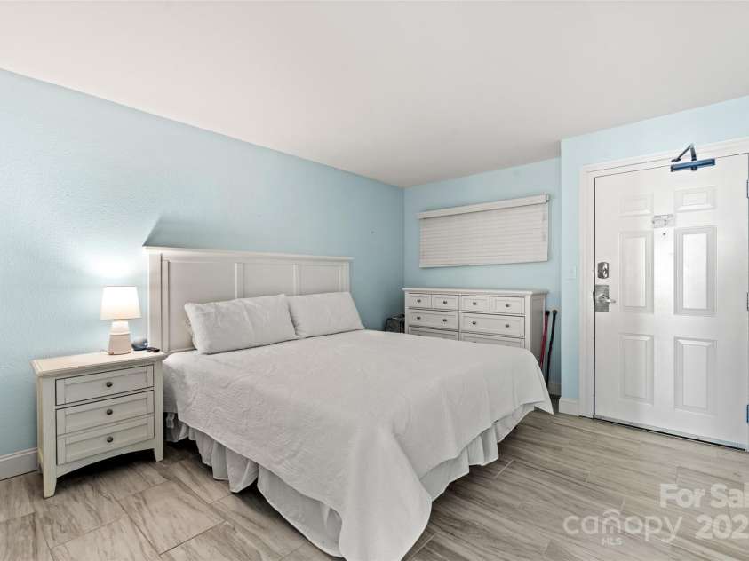 2310 Ocean Boulevard, Myrtle Beach, SC 29577.  MLS# CAR4321640, YatesRealty ID 336. 