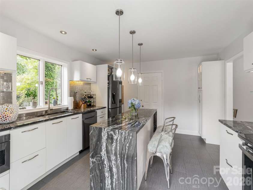 30 Fairway Drive, Etowah, NC 28729.  MLS# CAR4342625, YatesRealty ID 3360. 