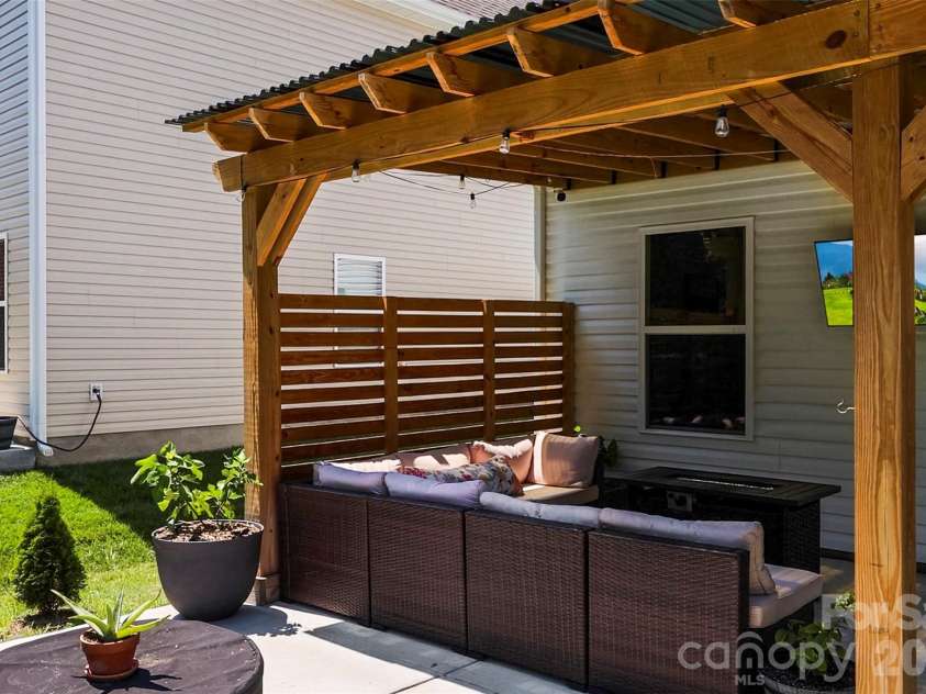 3014 Oxtail Court, Rock Hill, SC 29732.  MLS# CAR4396308, YatesRealty ID 33600. 