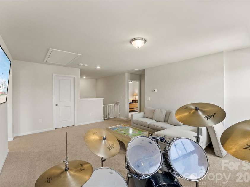 3014 Oxtail Court, Rock Hill, SC 29732.  MLS# CAR4396308, YatesRealty ID 33600. Loft Upper Level
