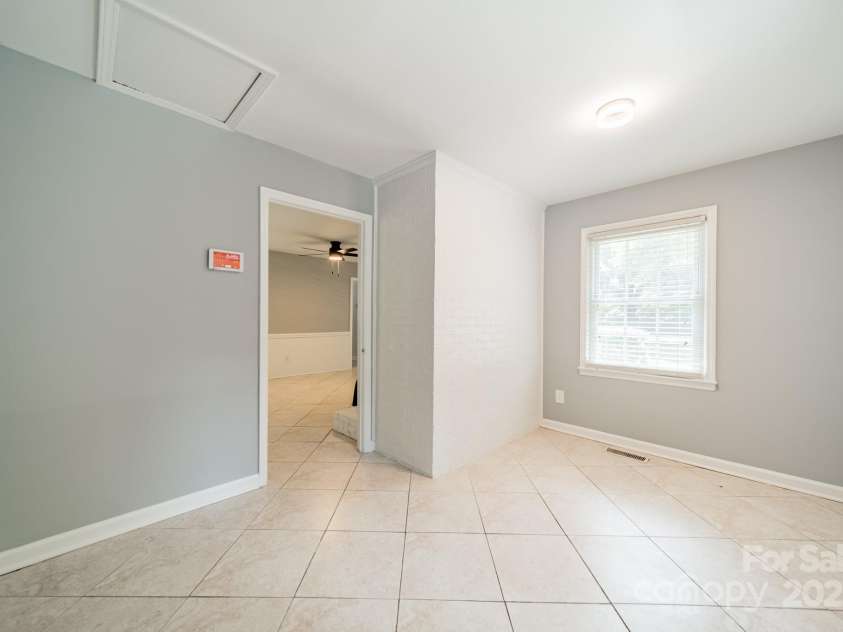 7309 Leesburg Road, Charlotte, NC 28215.  MLS# CAR4279277, YatesRealty ID 33600. 