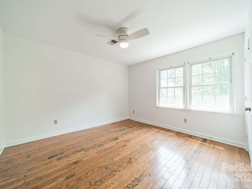 7309 Leesburg Road, Charlotte, NC 28215.  MLS# CAR4279277, YatesRealty ID 33600. 