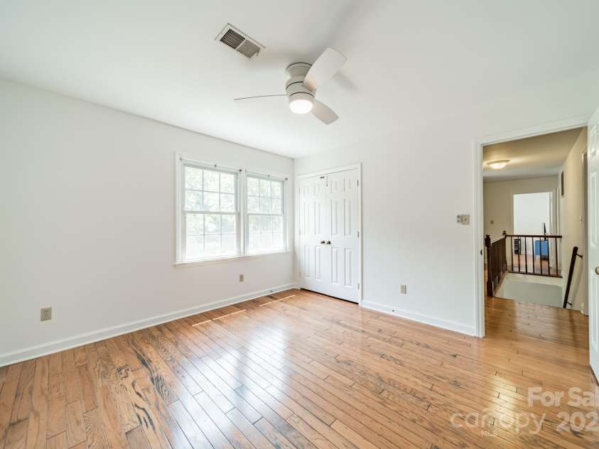 7309 Leesburg Road, Charlotte, NC 28215.  MLS# CAR4279277, YatesRealty ID 33600. 