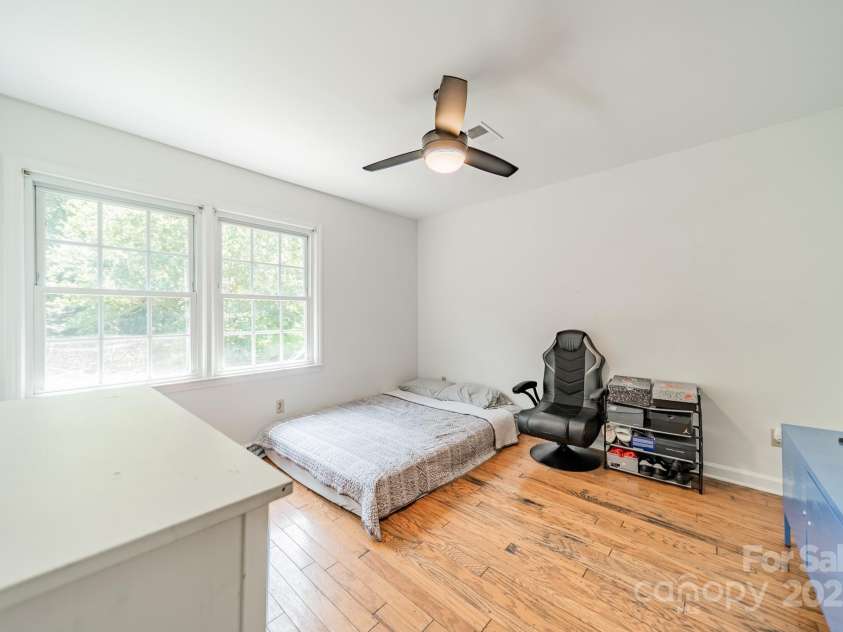 7309 Leesburg Road, Charlotte, NC 28215.  MLS# CAR4279277, YatesRealty ID 33600. 