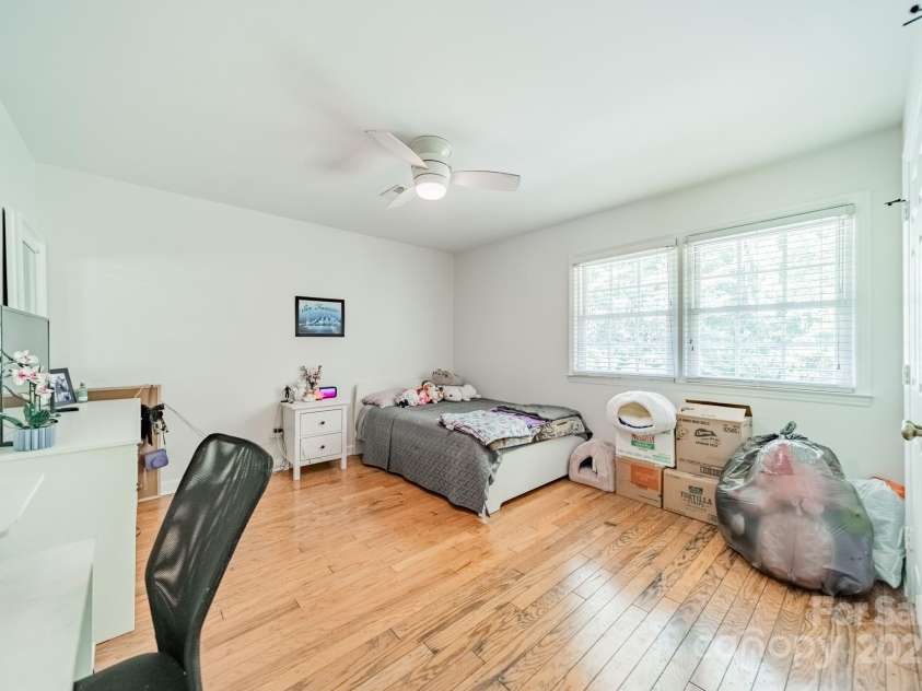 7309 Leesburg Road, Charlotte, NC 28215.  MLS# CAR4279277, YatesRealty ID 33600. 