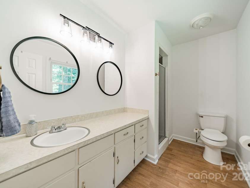 7309 Leesburg Road, Charlotte, NC 28215.  MLS# CAR4279277, YatesRealty ID 33600. 