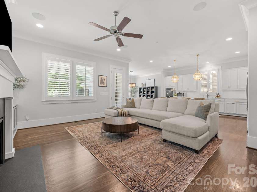 412 Eli Street, Charlotte, NC 28204.  MLS# CAR4393807, YatesRealty ID 33601. 